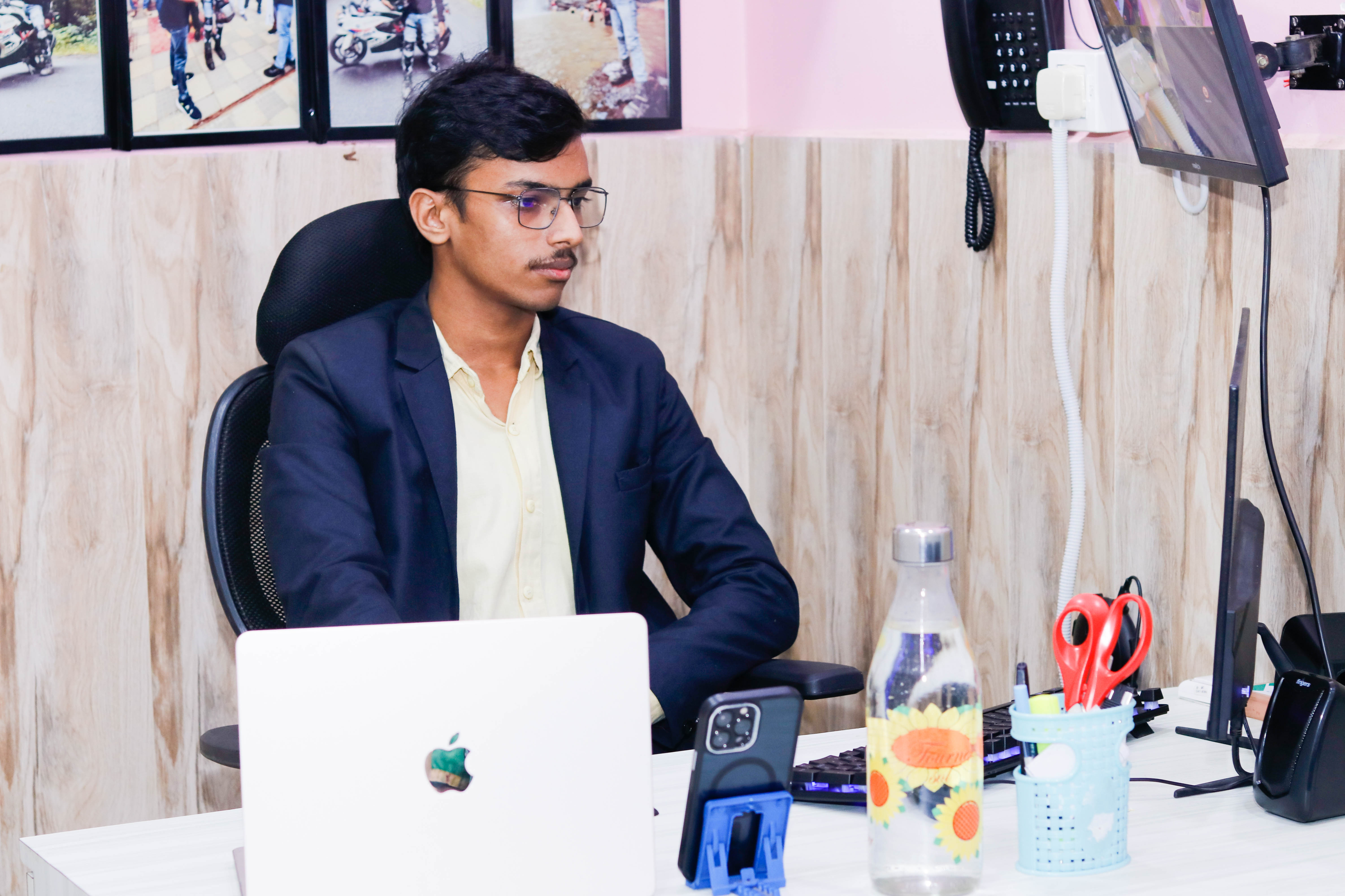 Business_Team_single